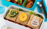Mẹo hay để bữa ăn của trẻ không trở thành 