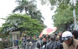 Lực lượng Công an dầm mình làm nhiệm vụ trong rét hại ở miền Bắc và mưa lũ tại miền Trung