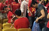 [Ảnh] Những hình ảnh đẹp của CĐV Việt Nam trên sân Bukit Jalil