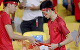 [Ảnh] Những hình ảnh đẹp của CĐV Việt Nam trên sân Bukit Jalil
