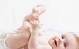 Học ngay bí quyết chăm sóc trẻ sơ sinh trong mùa lạnh