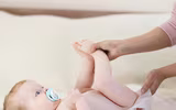 Học ngay bí quyết chăm sóc trẻ sơ sinh trong mùa lạnh