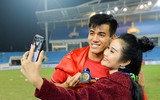 [ẢNH] Chân dung những bóng hồng xinh đẹp của các cầu thủ Việt Nam tham dự AFF Cup 2018