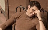 [ẢNH] Choáng với độ điển trai, nổi tiếng của người yêu tân Hoa hậu Hoàn vũ 2018