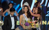 Chiêm ngưỡng vẻ đẹp nóng bỏng của tân Hoa hậu Hoàn vũ Thế giới 2018