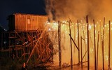 Kinh hoàng 600 ngôi nhà chìm trong biển lửa ở Brazil