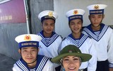 Vén bức màn cuộc đời và sự nghiệp 
