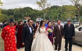 Những khoảnh khắc không thể ngọt ngào hơn trong đám cưới của nghệ sĩ Trung Hiếu