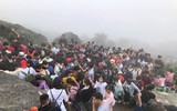 Đông vui lễ hội khai xuân Yên Tử 2019