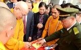 Đông vui lễ hội khai xuân Yên Tử 2019
