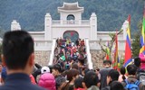 Đông vui lễ hội khai xuân Yên Tử 2019