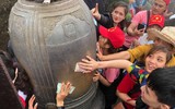 Đông vui lễ hội khai xuân Yên Tử 2019