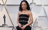 [ẢNH] Chuyện lạ Oscar 2019: Nam tài tử tự tin mặc váy 