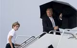 Quý tử 13 tuổi nhà Tổng thống Donald Trump gây bão bên lề hội nghị Mỹ - Triều