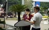 Những bóng hồng quốc tế xinh đẹp tác nghiệp thượng đỉnh Mỹ - Triều tại Hà Nội