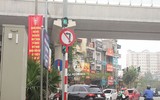 [Ảnh] Những hành vi vượt đèn đỏ, đi ngược chiều… cần xử lý thật nghiêm