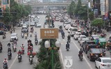 [Ảnh] Những hành vi vượt đèn đỏ, đi ngược chiều… cần xử lý thật nghiêm