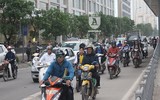 [Ảnh] Những hành vi vượt đèn đỏ, đi ngược chiều… cần xử lý thật nghiêm