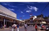 [ẢNH] Cận cảnh khu trung tâm Hòa Bình sắp bị phá bỏ của Đà Lạt xưa và nay