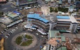 [ẢNH] Cận cảnh khu trung tâm Hòa Bình sắp bị phá bỏ của Đà Lạt xưa và nay