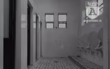 [Ảnh] Công viên Cầu Giấy: Hãi hùng vào nhà vệ sinh công cộng bẩn thỉu