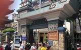 Mẹ ngất lịm, em gái Anh Vũ khóc đau đớn khi đón thi hài anh trai về nước
