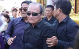Lễ di quan về đất mẹ đầy nước mắt của cố nghệ sĩ Anh Vũ