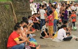 Trời mát, người dân vẫn vật vã di chuyển tại Lễ hội Đền Hùng