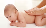 Những điều cần lưu ý khi tiêm vắc xin cho trẻ
