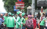 [ẢNH] Dòng người ùn ùn đổ về Hà Nội sau nghỉ lễ Giỗ Tổ Hùng Vương