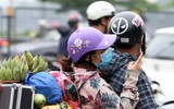[ẢNH] Dòng người ùn ùn đổ về Hà Nội sau nghỉ lễ Giỗ Tổ Hùng Vương