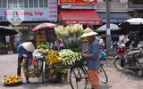 [Ảnh] Người dân Hà Nội chật vật di chuyển, mưu sinh trong cái nắng 40 độ C