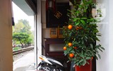 [Ảnh] Những khoảnh khắc bình dị nơi ‘xóm đường tàu’ khi bình minh lên
