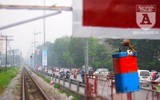 [Ảnh] Những khoảnh khắc bình dị nơi ‘xóm đường tàu’ khi bình minh lên