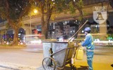 [Ảnh] Tiếng leng keng... sau 3 ngày trên con phố nữ công nhân môi trường bị 