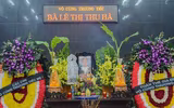 Hai con trai khóc ngất trong đám tang người mẹ lao công bị xe ‘điên’ đâm tử vong