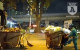 [Ảnh] Tiếng leng keng... sau 3 ngày trên con phố nữ công nhân môi trường bị 