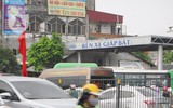 [Ảnh] Hà Nội: Tắc đường, cảnh người dân chen chúc nhau về quê trong dịp nghỉ lễ 30-4, 1-5