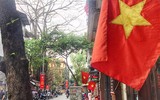 [ẢNH] Cờ đỏ sao vàng, biểu ngữ rợp trời Hà Nội mừng các ngày Lễ lịch sử của đất nước