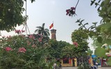 [ẢNH] Cờ đỏ sao vàng, biểu ngữ rợp trời Hà Nội mừng các ngày Lễ lịch sử của đất nước