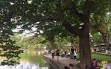[ẢNH] Phố đi bộ Hồ Gươm tấp nập trong những ngày cuối dịp nghỉ lễ