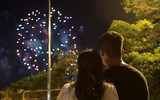 [ẢNH] Mãn nhãn với màn pháo hoa rợp trời tối 30-4 mừng ngày thống nhất