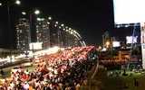 [ẢNH] Mãn nhãn với màn pháo hoa rợp trời tối 30-4 mừng ngày thống nhất