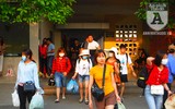 [ẢNH] Người dân chen chúc trở lại Thủ đô