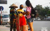 [ẢNH] Người dân chen chúc trở lại Thủ đô