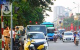 [Ảnh] Những chiến sĩ quên mình trong nắng nóng, đảm bảo an toàn giao thông sau nghỉ lễ