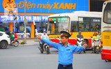 [Ảnh] Những chiến sĩ quên mình trong nắng nóng, đảm bảo an toàn giao thông sau nghỉ lễ