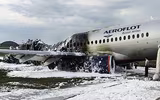 Hiện trường máy bay Superjet bốc cháy ở Moscow, ít nhất 41 người thiệt mạng