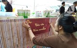 [Ảnh] 5.000 suất chay được phát tâm miễn phí cho các nhà sư, phật tử tại Đại lễ Vesak 2019