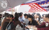 [Ảnh] 5.000 suất chay được phát tâm miễn phí cho các nhà sư, phật tử tại Đại lễ Vesak 2019